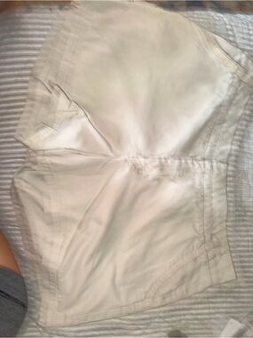 Lee size 18 Classic Cotton Shorts in Light Beige $9
